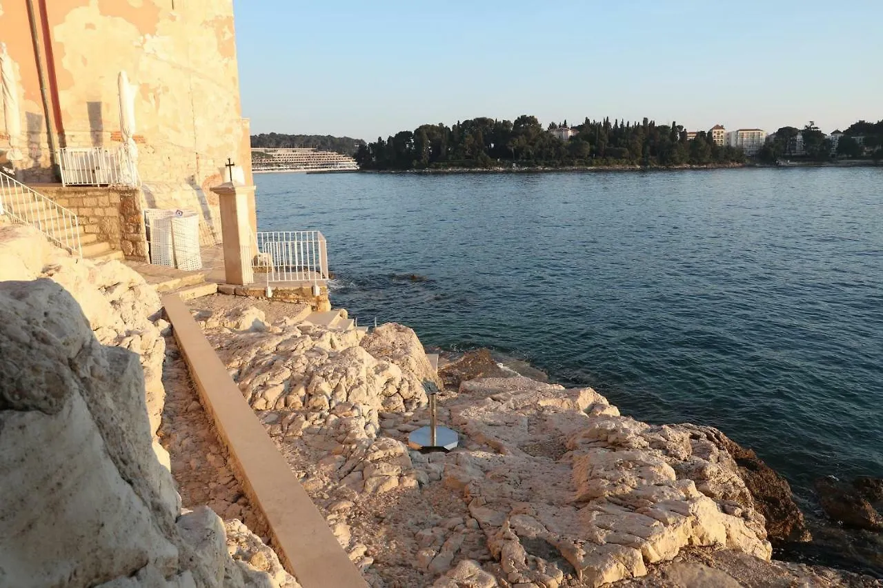 Puntulina Seaview Apartment Rovinj 0*,  Croatia
